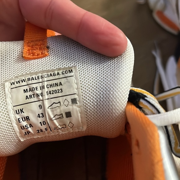 balenciaga Track Sneaker in white and orange mesh and nylon - Picture 3 of 3